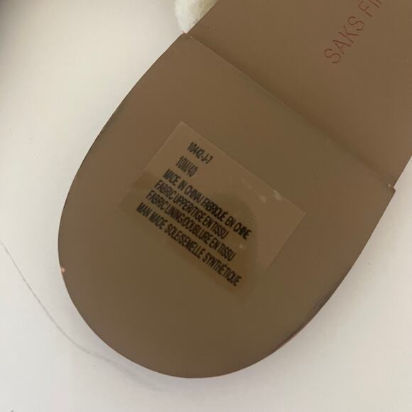 Saks Fifth Avenue 'Phuket' SZ 10 Crossover Strap Sandal Natural Slide Slip On - Picture 7 of 7